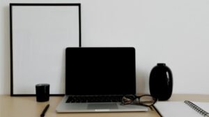 Digital Minimalism For A Calmer Mind